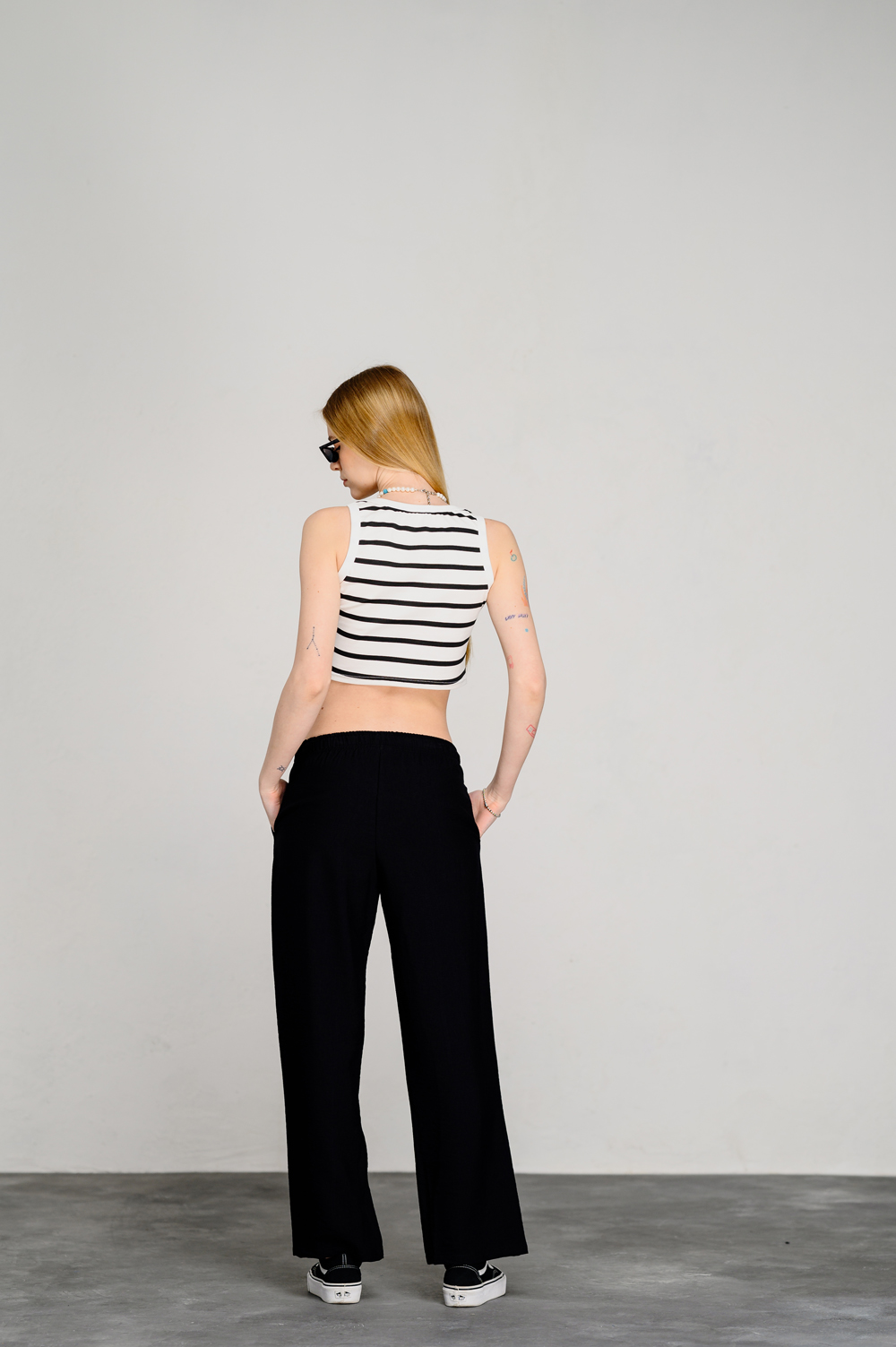 Black loose pants with elastic ⭐ Women's clothing store TM AZURI