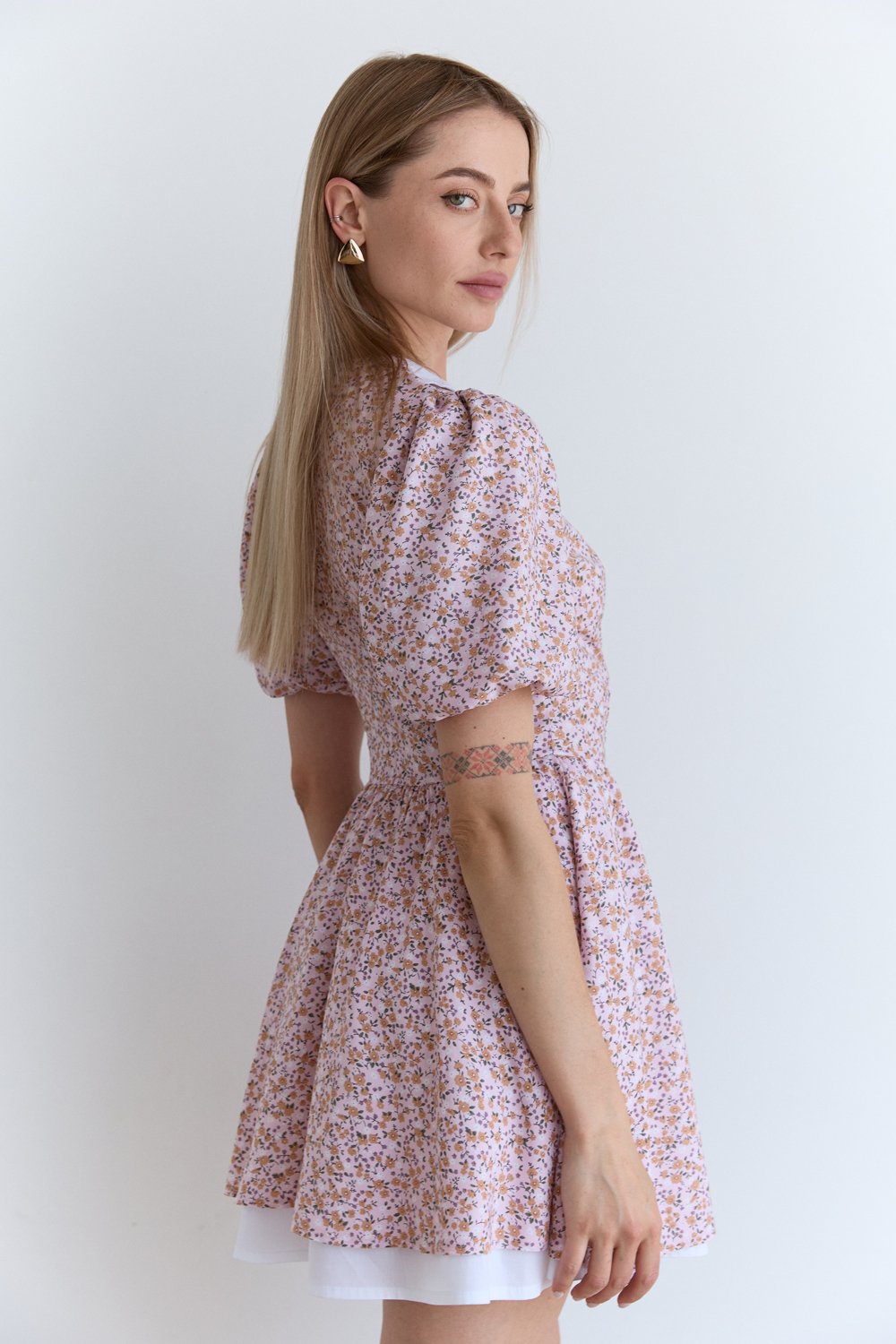 Pink light staple mini dress with collar and petticoat