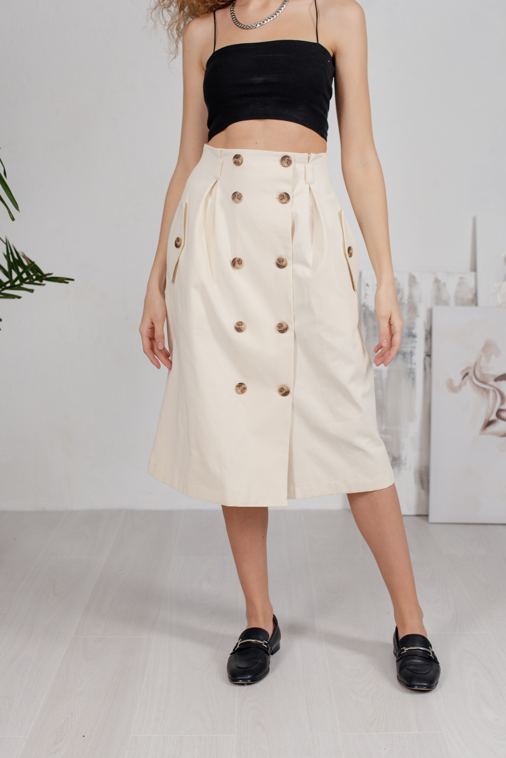 Кремовая миди юбка в стиле сафари