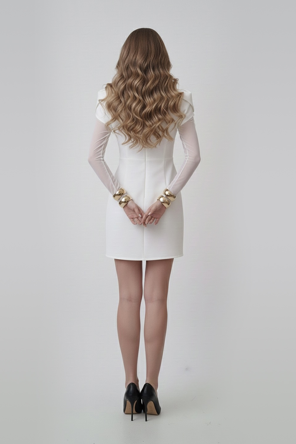 Молочна сукня зі спідницею-трапецією