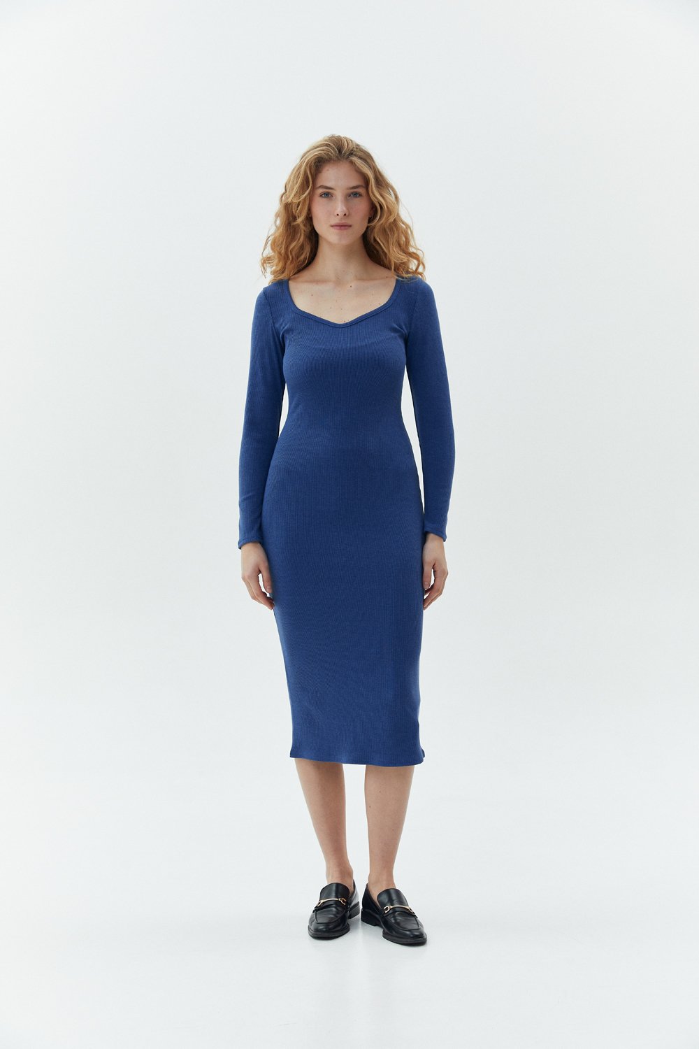 Blue long sleeve fitted dress