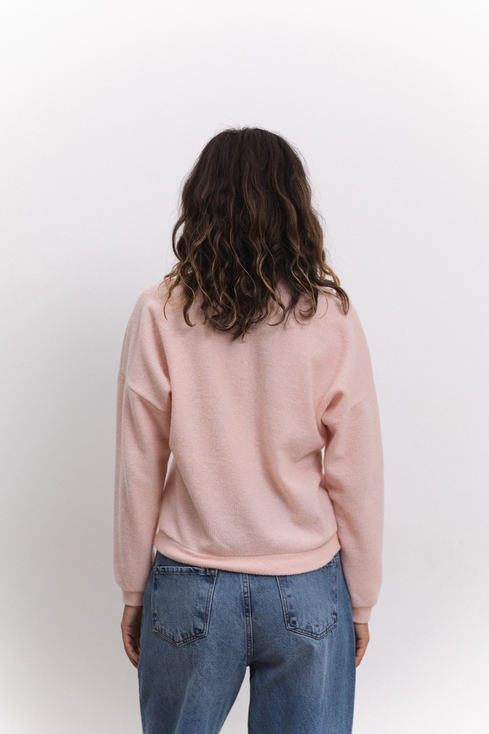 Peach sweatshirt in soft angora knit