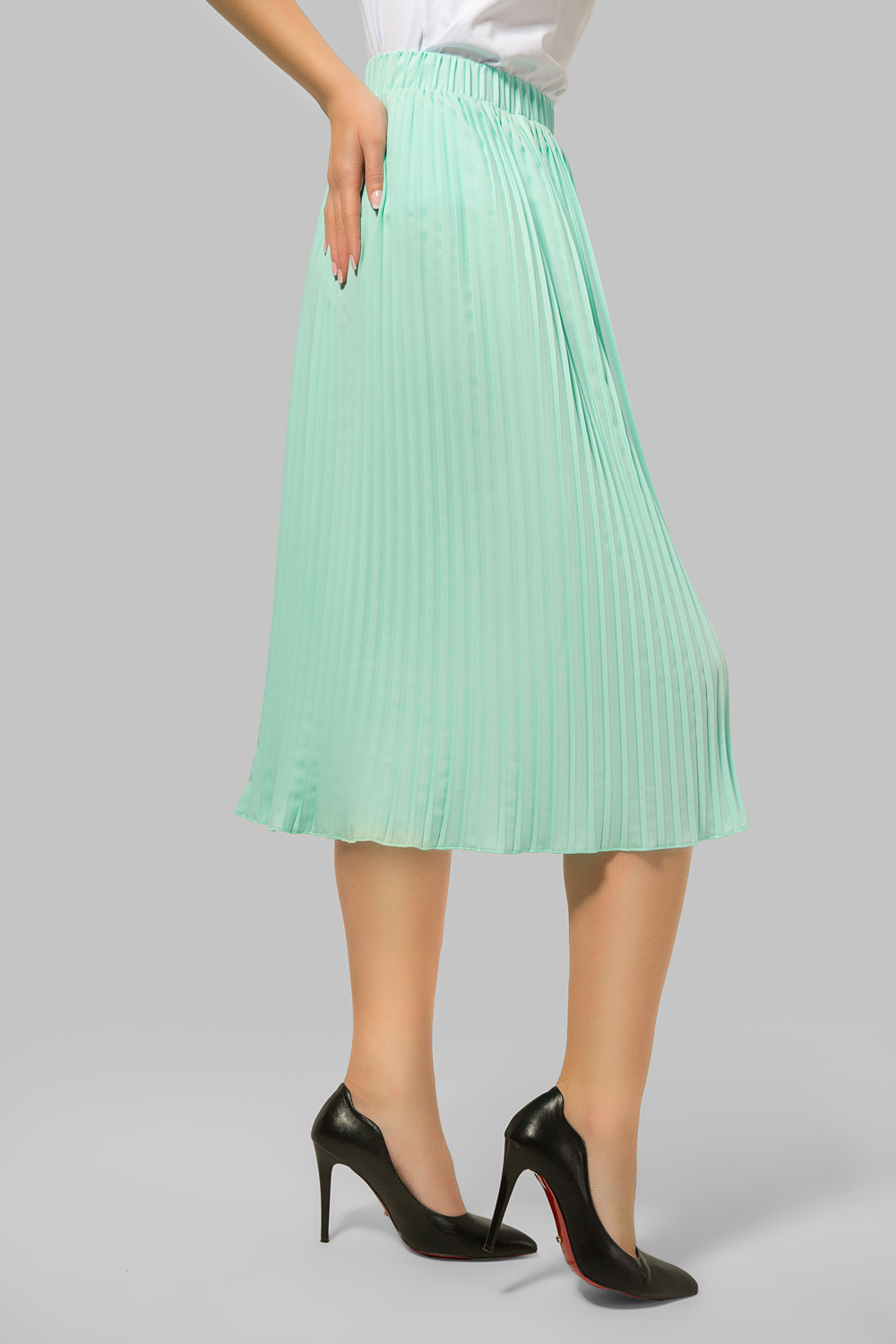 Mint pleated skirt