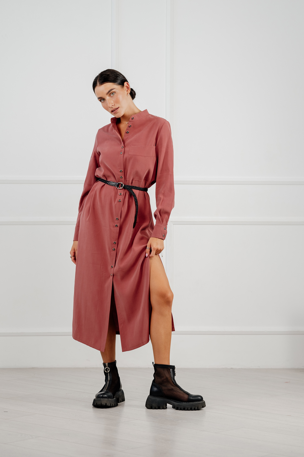 Midi dress in a shade of 