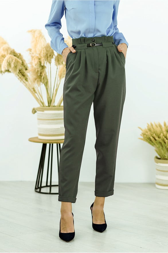 High-waisted fashion trousers