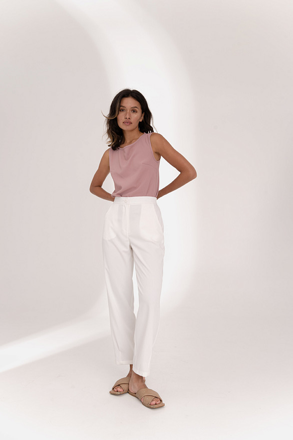 Milk trousers with an elasticated waistband and pleats at the bottom