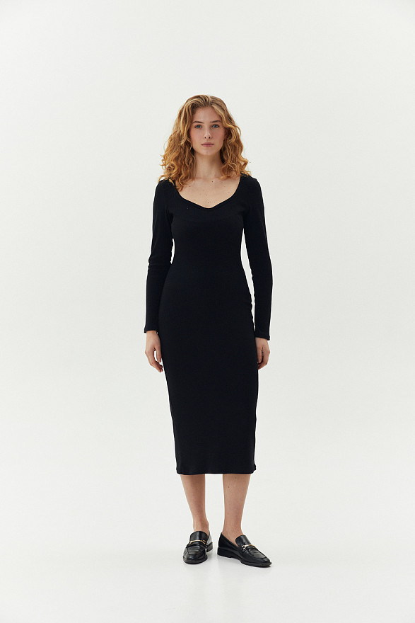 Black long sleeve fitted dress