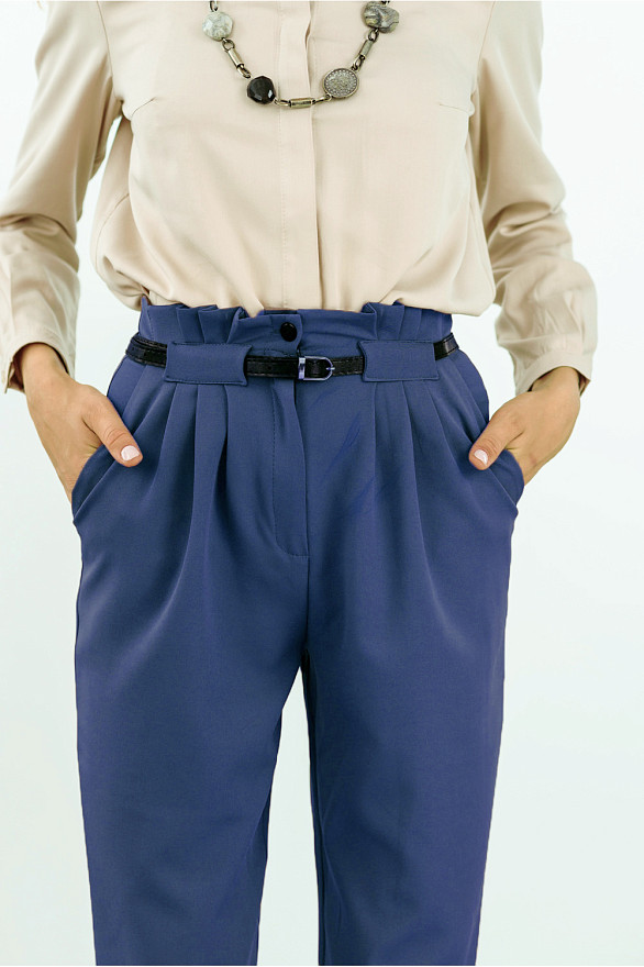 High waist trousers with belt