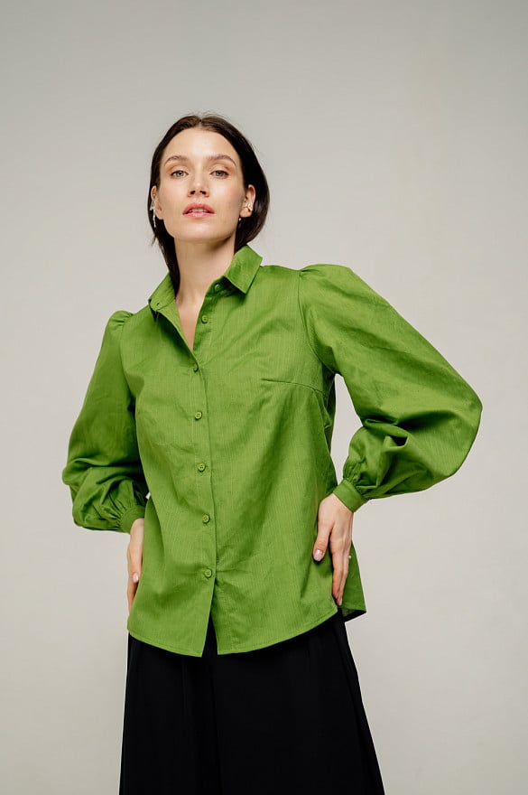 Green straight fit shirt