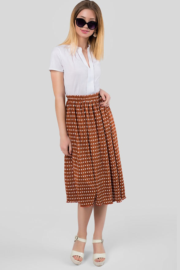 Polka dot pleated skirt