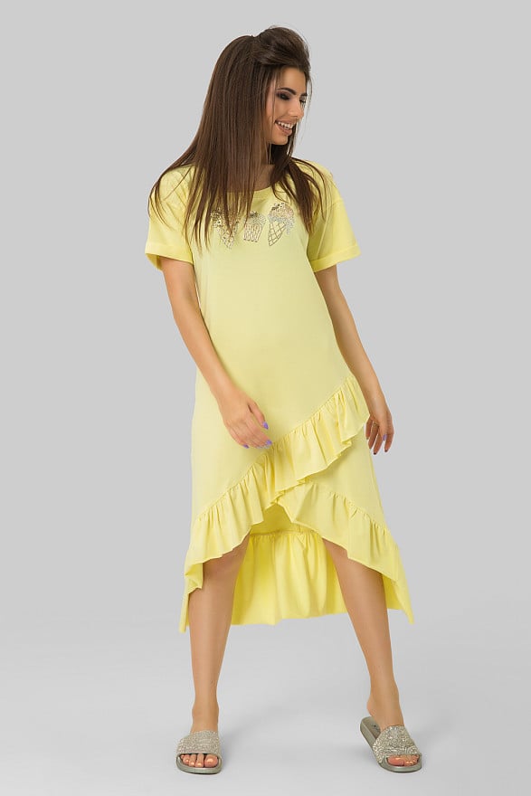 Yellow knitted dress with ruffle at the bottom