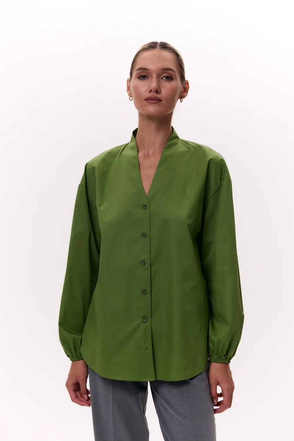 Green shirt with a one-piece stand-up collar