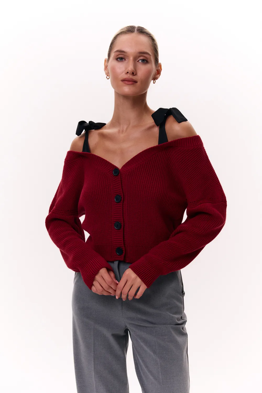 Burgundy knitted cardigan with shoulder straps