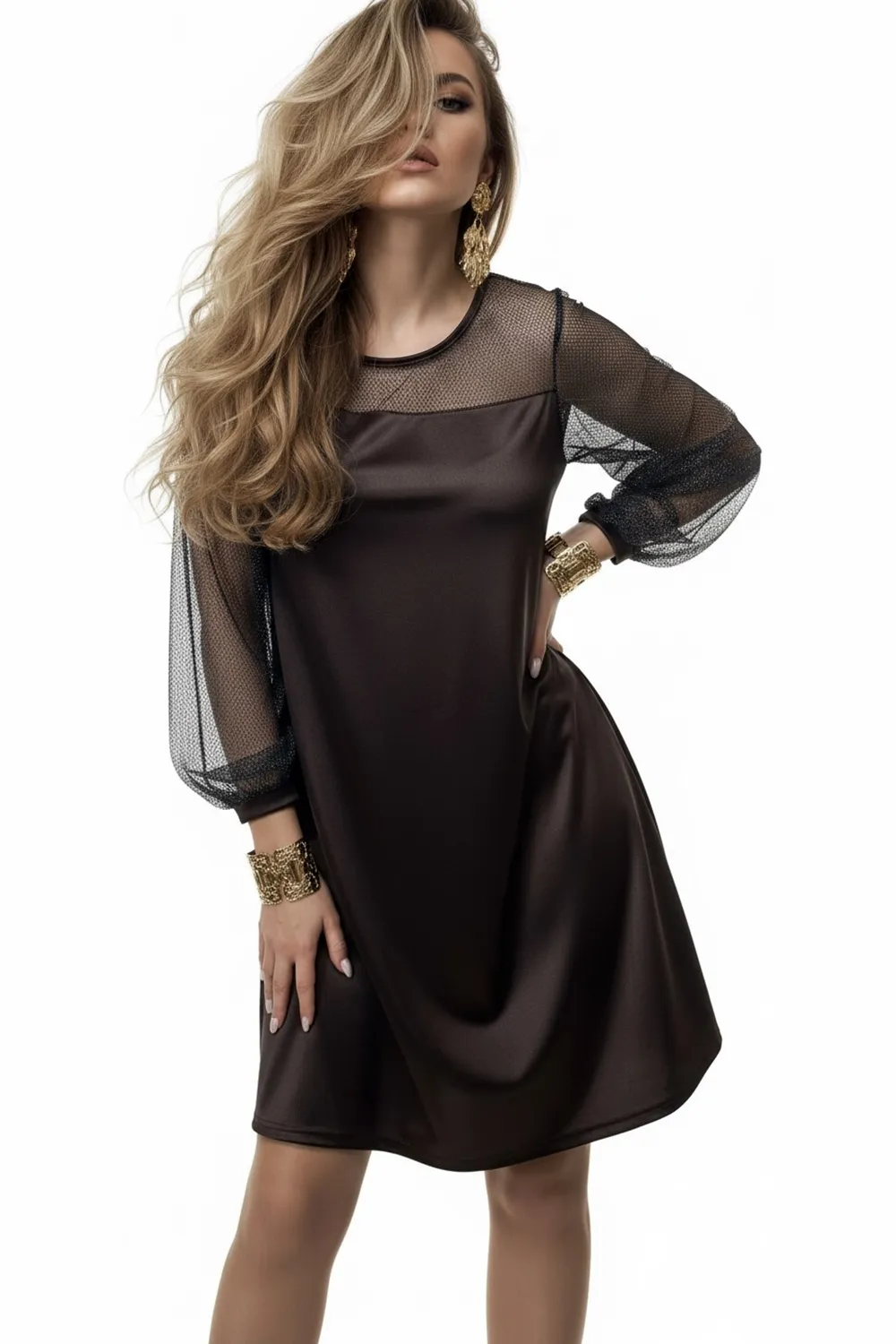 Шоколадна вільна сукня-трапеція з напівпрозорою сіткою