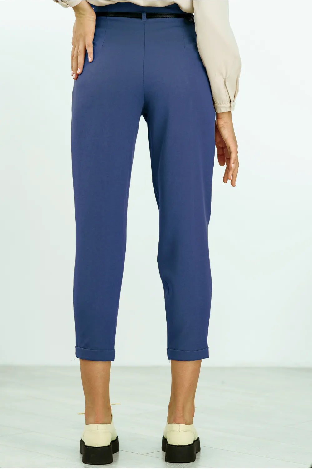 High waist trousers with belt